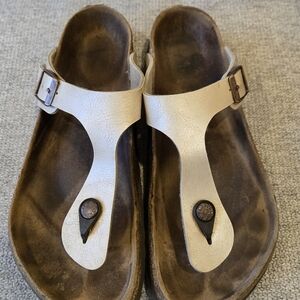 Birkenstock Gizeh Size 39 Pearl
